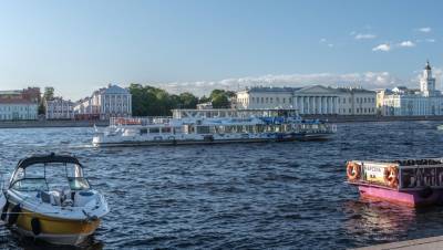 Навигацию по рекам и каналам Петербурга планируют открыть 15 апреля