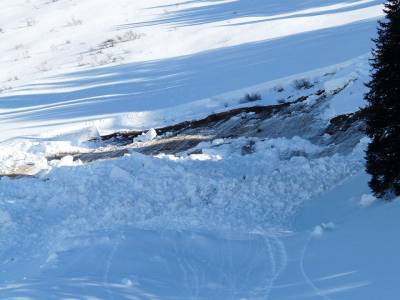 Гибель людей под снежной лавиной в Коми привела к уголовному делу