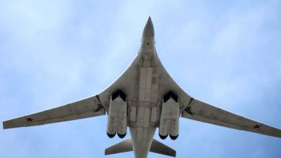 Sohu: полеты российских Ту-160 у границы с Белоруссией послужили Западу сигналом