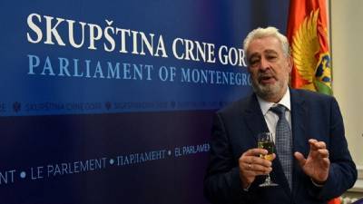 «Я не предатель!». Премьер Черногории оправдывается за решение...