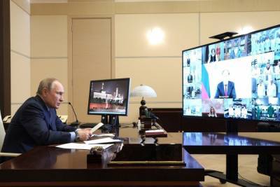 Песков признал использование Zoom Путиным и посожалел о поведении сервиса
