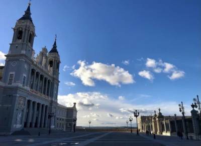 Испанцы призывают Мадрид ускорить переговоры о закупке "Спутника V"