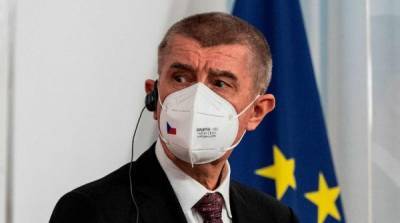 Главу Минздрава Чехии уволили после скандала со “Спутником V”