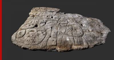 Древнейшую карту Европы разглядели на забытой на 100 лет каменной плите