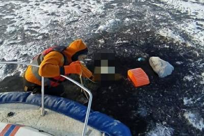 Еще один рыбак из Петербурга рискнул жизнью и утонул в Ладоге