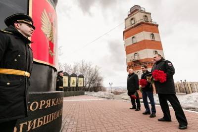 В Мурманской области почтили память погибшего экипажа подлодки «Комсомолец»