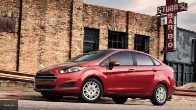 Компания Ford обновила седан Escort