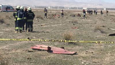 При падении военного самолета в Турции погиб пилот