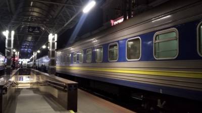 Датского туриста вывели из себя грязный украинский поезд