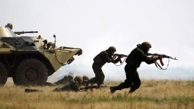 Мотострелки РФ в Абхазии отработали действия в случае вооруженного нападения