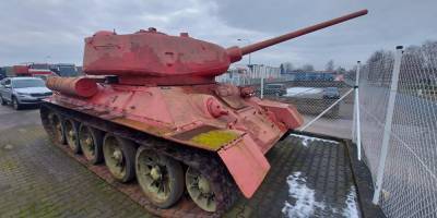 Житель Чехии попытался сдать властям танк и артустановку по оружейной амнистии