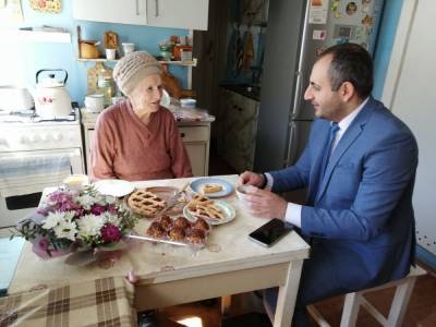 После обращения к Президенту во дворе у дома пенсионерки в Сормове появился свет
