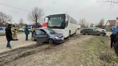 В Сальске в ДТП с автобусом погиб человек
