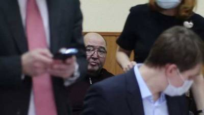 Бизнесмен Шпигель пообещал сотрудничать со следствием по делу Белозерцева
