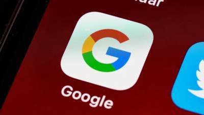 Google обвинили в незаконной слежке за пользователями Android