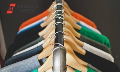 Каким цветом разбавить базовый гардероб: актуальный совет от дизайнеров