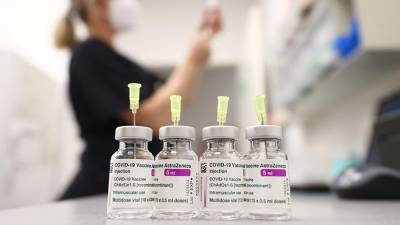 AstraZeneca заявила об исследовании причин тромбоза после вакцинации
