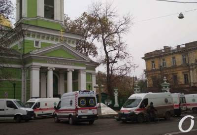 В Одессе старушка с низкой сатурацией умерла, не дождавшись кислорода, – волонтер