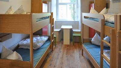 Студентов Сахалинского вуза после трагедии в общежитии расселят в хостелы