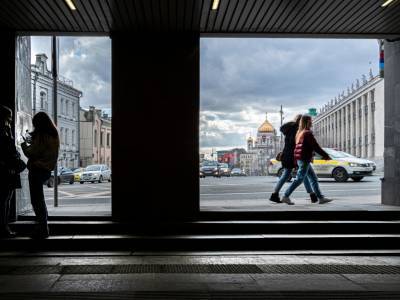 В Московском регионе объявили желтый уровень опасности из-за гололедицы и ветра