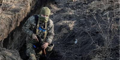 Ситуация на Донбассе: с начала суток от обстрела боевиков погиб украинский военный