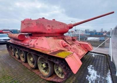 Житель Чехии сдал в полицию танк