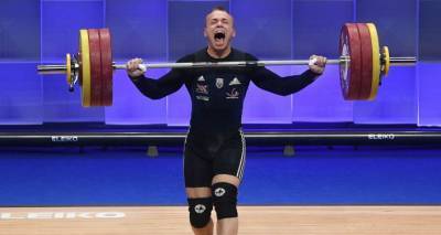 Штангист Сухаревс второй стал призером чемпионата Европы в Москве
