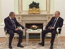 «Предвыборный ход»: Пашинян встретился с Путиным