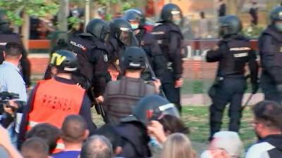 Новости на "России 24". В Мадриде политическая конфронтация вылилась в столкновения с полицией