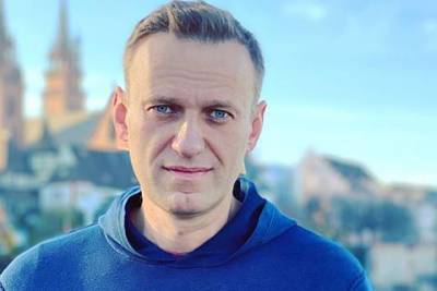 Лишение сна, подкинутые конфеты и недопуск врачей: что известно о состоянии Алексея Навального в колонии