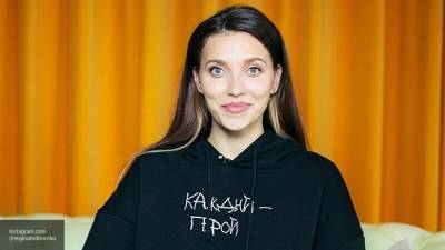 Без штанов и с усами на лице: Тодоренко показала, как выглядит до съемок шоу "Маска"