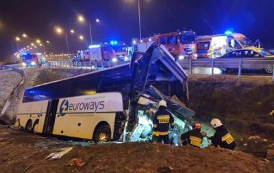 Водителю автобуса, попавшего в Польше в ДТП, предъявили обвинение