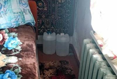 Погорели на продаже: в Крыму селяне изготавливали "паленый" алкоголь