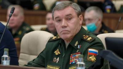 Начальник Генштаба ВС РФ Герасимов проинспектировал воинские части ВВО