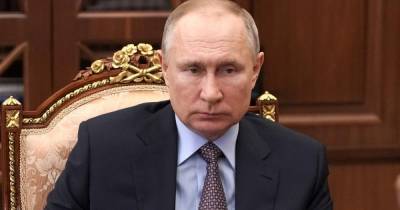 Путин поручил кабмину взять на контроль темпы ввода новых детсадов