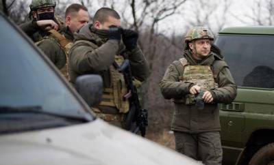 “Украина сделает все для мира” – Зеленский прокомментировал гибель морпеха на Донбассе
