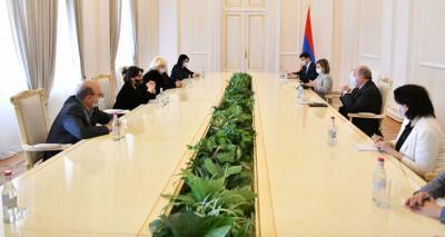 Армен Саркисян обсудил проблемы СМИ с делегацией Союза журналистов Армении