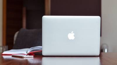 Компания Apple остановила производство MacBook и iPad из-за нехватки комплектующих