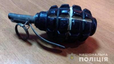 Угрожал взорвать ЖЭК: в центре Киева задержали нетрезвого с гранатой