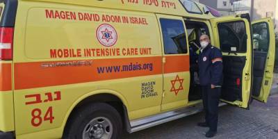Врачи спасают 5-летнего ребенка, забытого в машине в Бейт-Шемеше