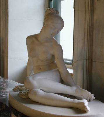 Фадеев: Жалобы на обнаженные скульптуры в Эрмитаже надо направить к психиатру