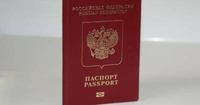 В России сертификат о вакцинации от COVID-19 привяжут к загранпаспорту