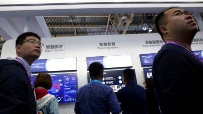 США внесли в «черный список» семь китайских технологических предприятий