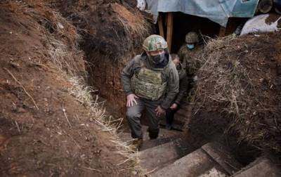Зеленский отметился на передовой ВСУ на Донбассе. ФОТО