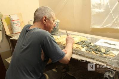 Реставрация исторической лепнины началась в нижегородском Дворце творчества