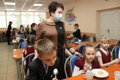 Депутаты проверили качество питания в школах Рязани - 7info.ru - Рязань