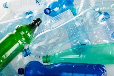 Пустые пластиковые бутылки: как их использовать в приусадебном хозяйстве?