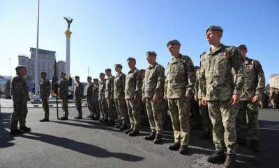 Зеленский наградил более полусотни украинских военных