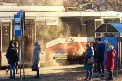 Трамвай загорелся на улице Котовского в Новосибирске