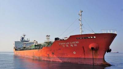 Иран освободил задержанный в январе танкер Южной Кореи